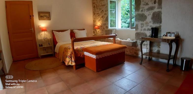 Chambres D'Hotes Le Foursou Le Bouyssou Exterior foto